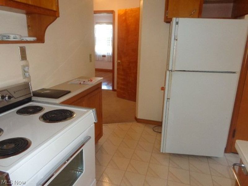 5706 Brownfield Drive, Parma, OH 44129 Photo 11