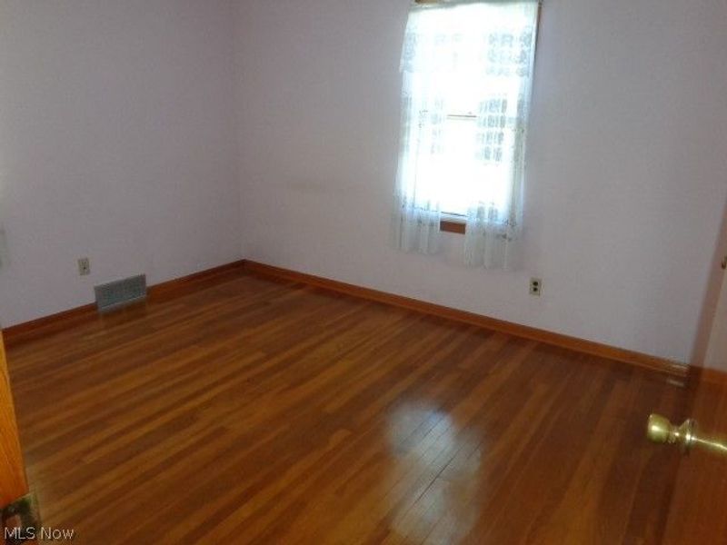 5706 Brownfield Drive, Parma, OH 44129 Photo 12