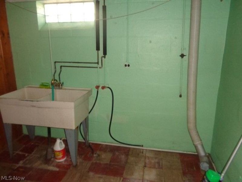 5706 Brownfield Drive, Parma, OH 44129 Photo 22