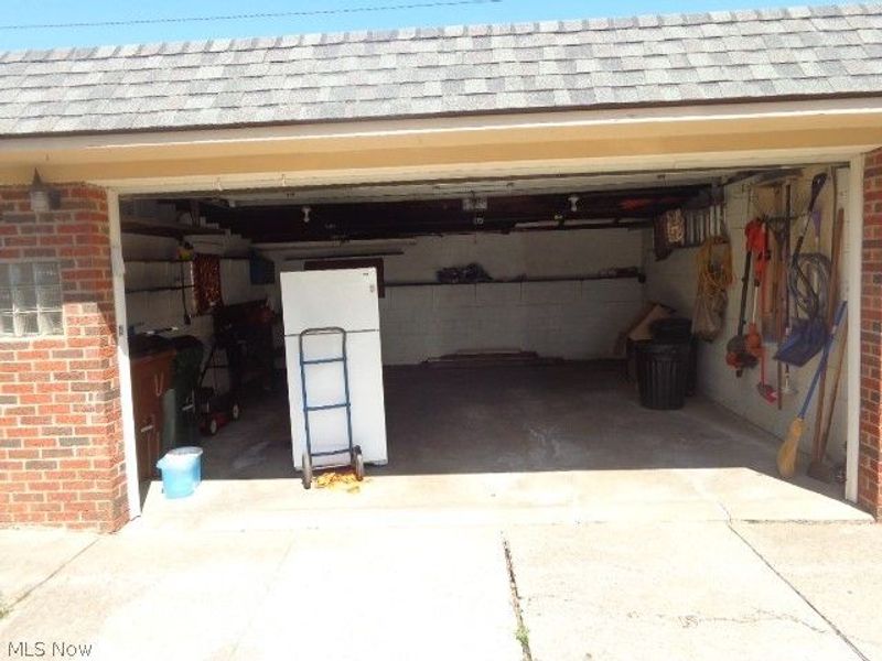 5706 Brownfield Drive, Parma, OH 44129 Photo 5