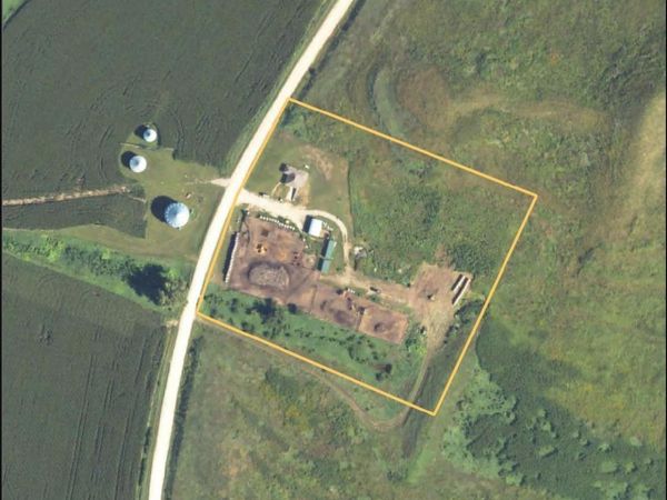 14827 Oak Avenue, Castana, IA 51010