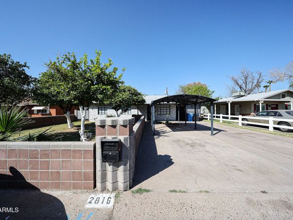 2816 N 33RD Place, Phoenix, AZ 85008