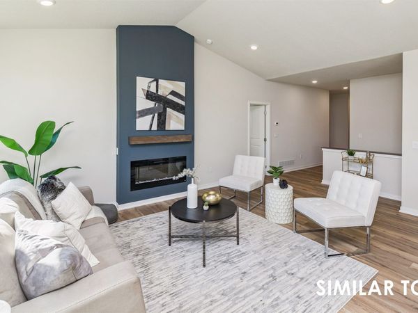 710 NE Crossing Oaks Drive, Ankeny, IA 50021