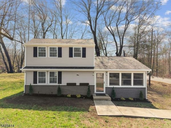 4 Melody Ln, West Milford, NJ 07480