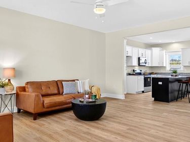 135 LANGLEY DR, WAYNESBORO, VA 22980