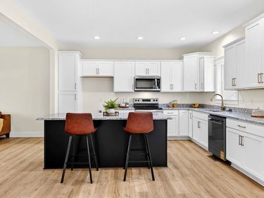 135 LANGLEY DR, WAYNESBORO, VA 22980