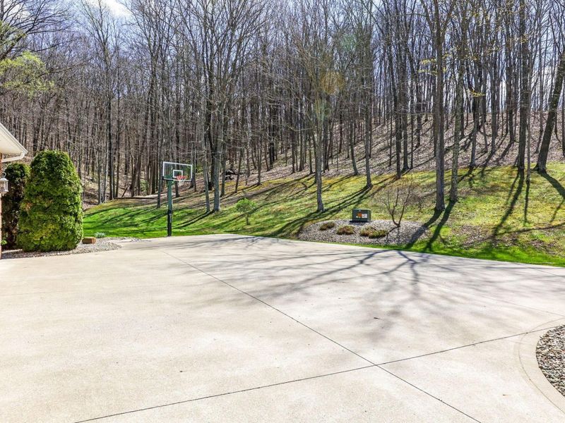 37710 U.S. 35 , Chillicothe, OH 45601 Photo 75