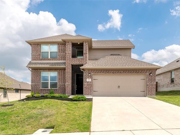 535 Hillcrest Circle, Justin, TX 76247