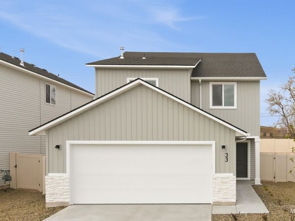 33 S Sweetgrass Ave, Nampa, ID 83651