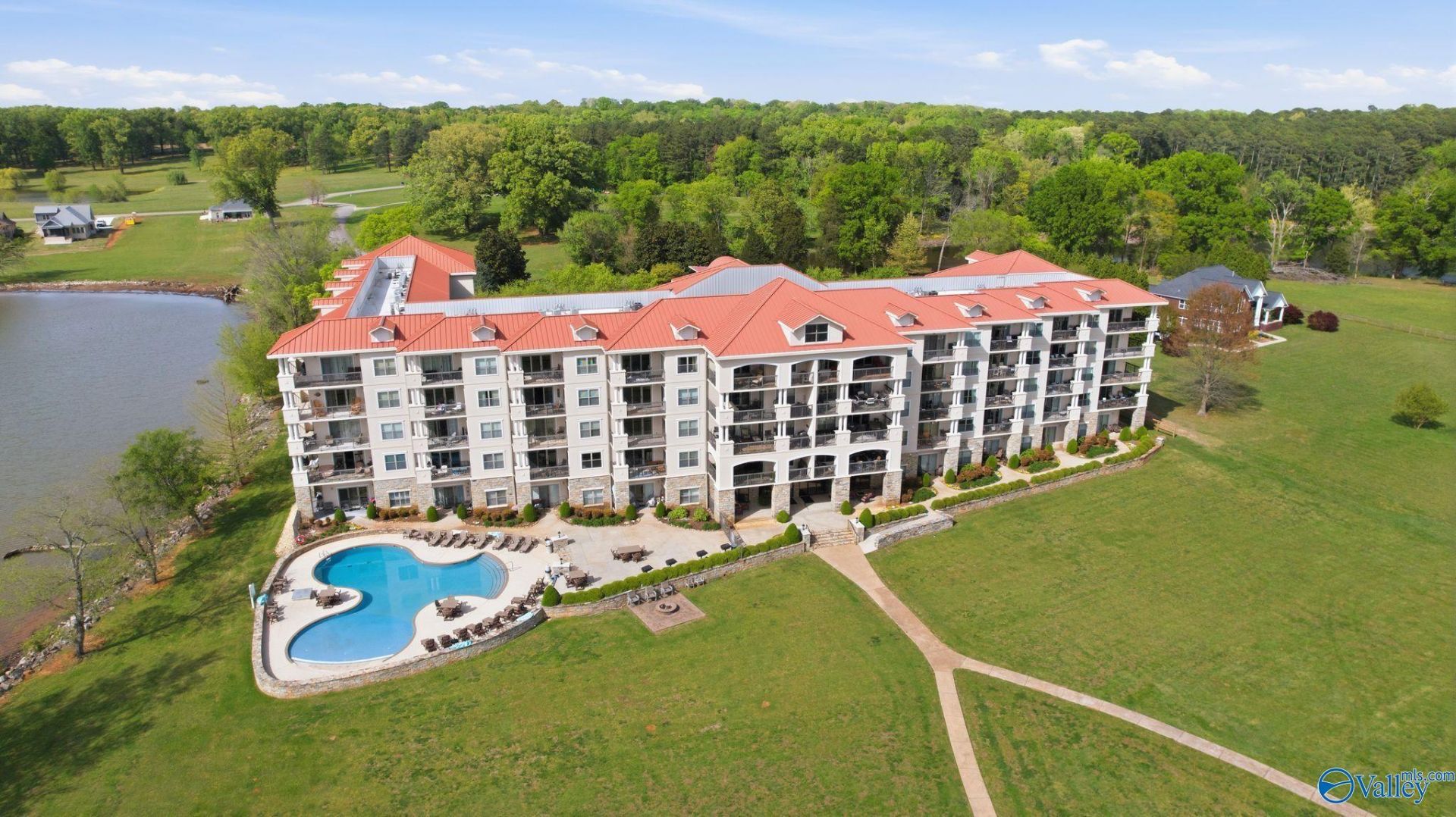 12100 Two Rivers Drive, Unit F-3, Athens, AL 35611 Main Photo