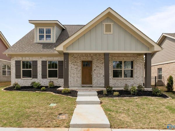 1605 Calistoga Circle NE, Huntsville, AL 35811