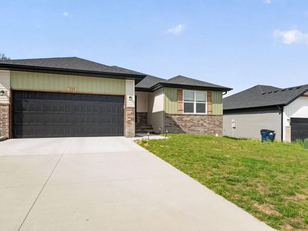 738 Swiss Road, Marshfield, MO 65706
