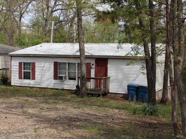 266 W Highland Street, Rockaway Beach, MO 65740
