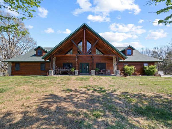 4920 N Farm Road 249 , Strafford, MO 65757