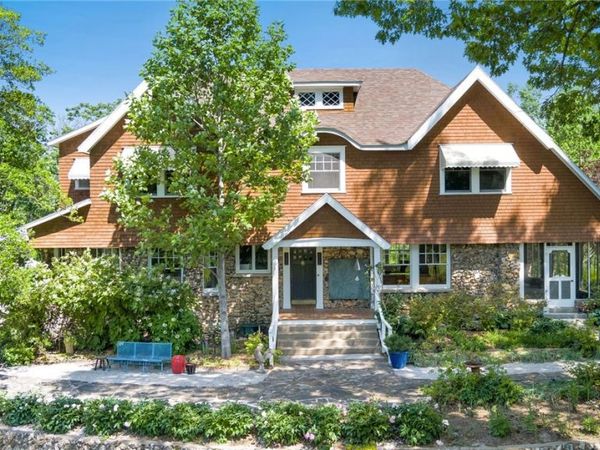 615 Prairie Creek Drive , Rogers, AR 72756