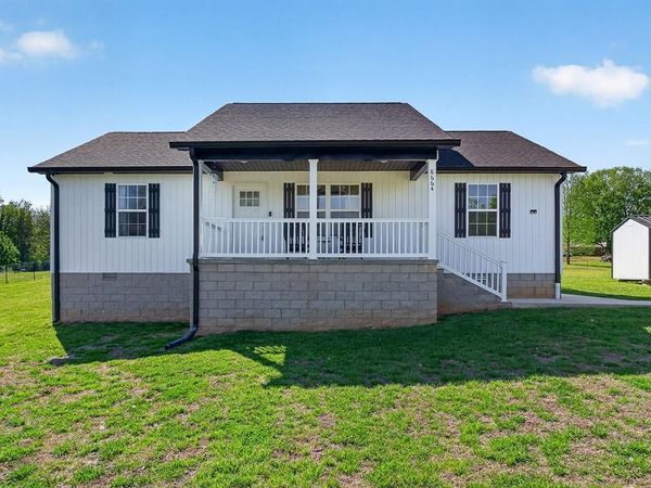 8664 Old Kentucky Rd, Sparta, TN 38583