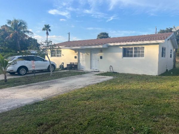 203 SE 4th Avenue, Boynton Beach, FL 33435
