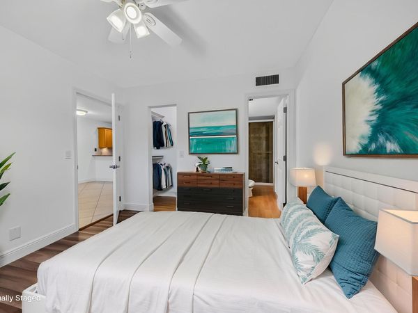 2907 NE 8th Terrace, Unit 205, Oakland Park, FL 33334