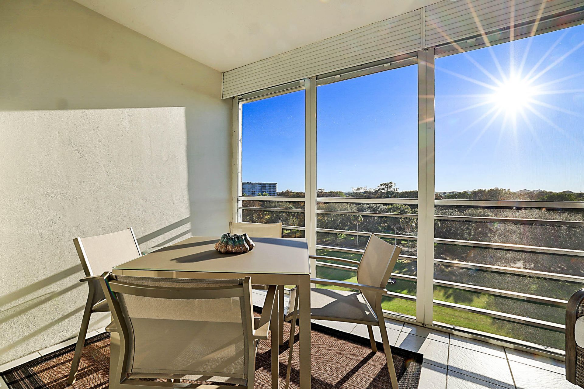 575 Oaks Lane, Unit 703, Pompano Beach, FL 33069 Photo