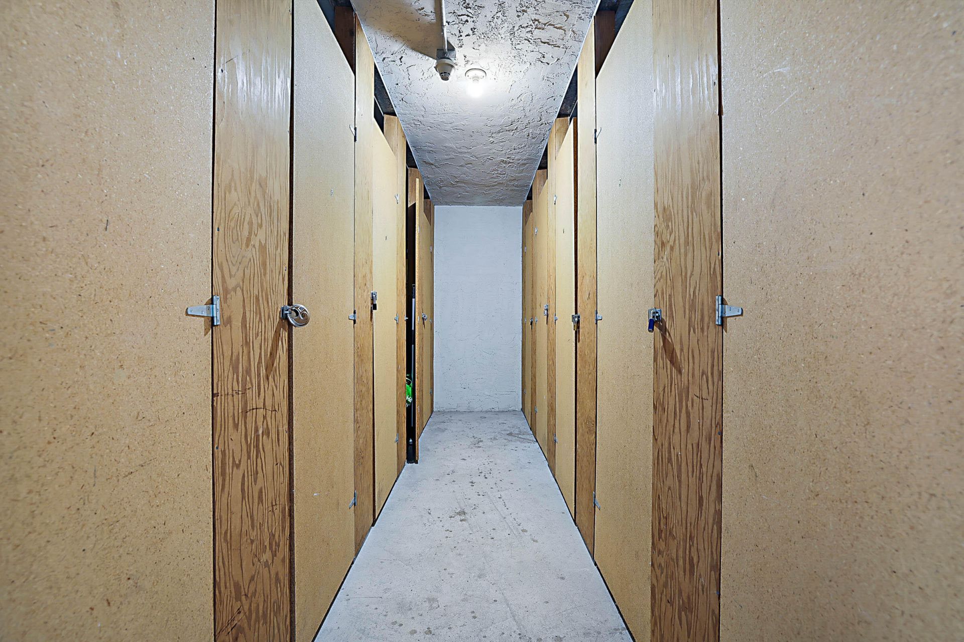 575 Oaks Lane, Unit 703, Pompano Beach, FL 33069 Photo