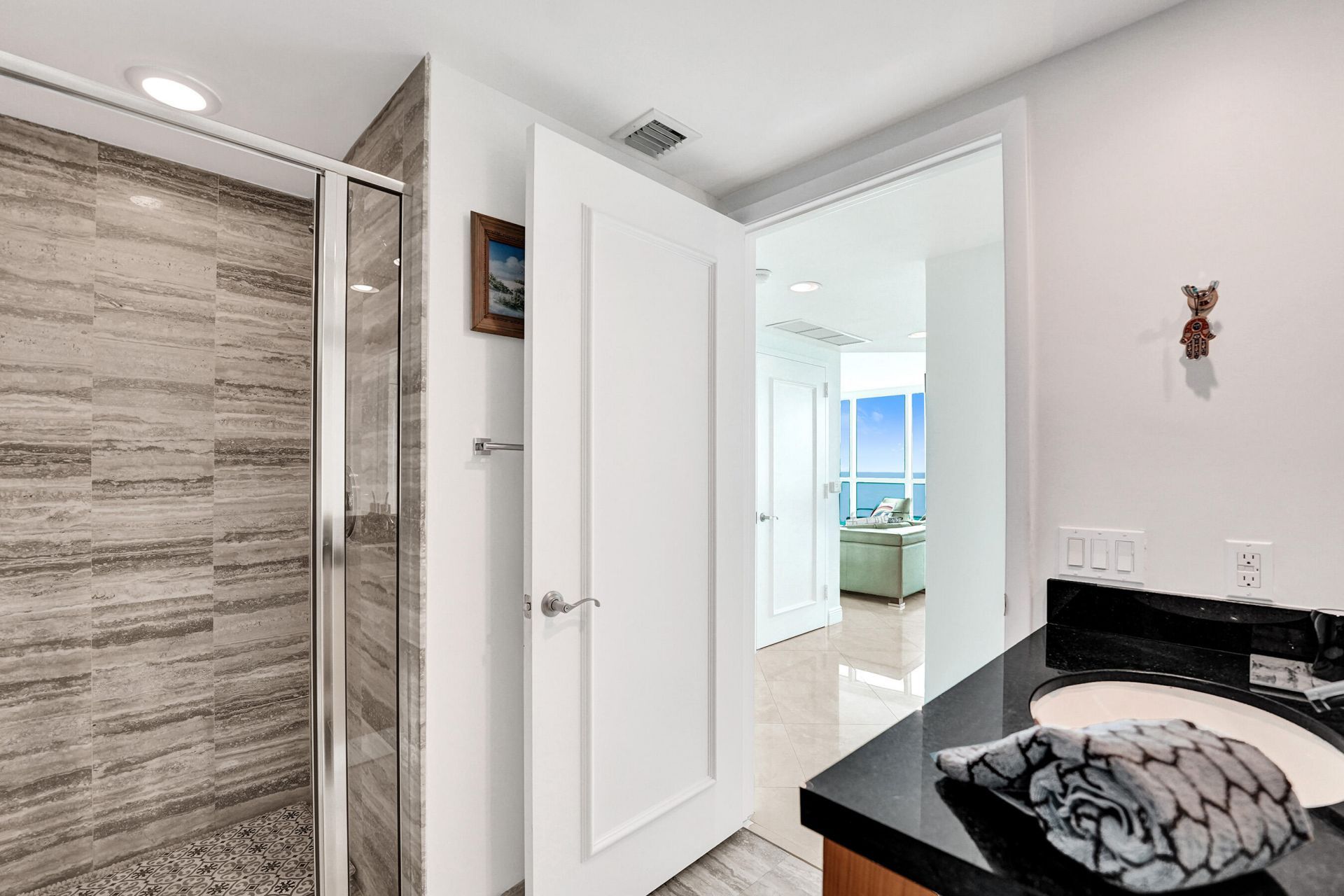 101 S Fort Lauderdale Beach Boulevard, Unit 1107, Fort Lauderdale, FL 33316 Photo