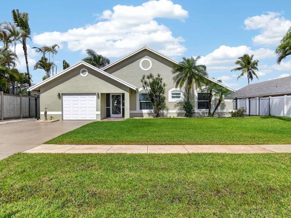 22591 Sawfish Terrace, Boca Raton, FL 33428