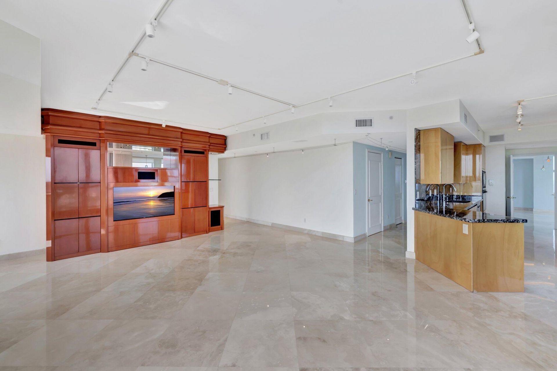 2100 N Ocean Boulevard, Unit 16e, Fort Lauderdale, FL 33305 Photo