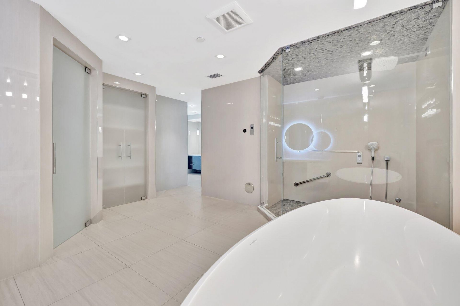 2100 N Ocean Boulevard, Unit 16e, Fort Lauderdale, FL 33305 Photo