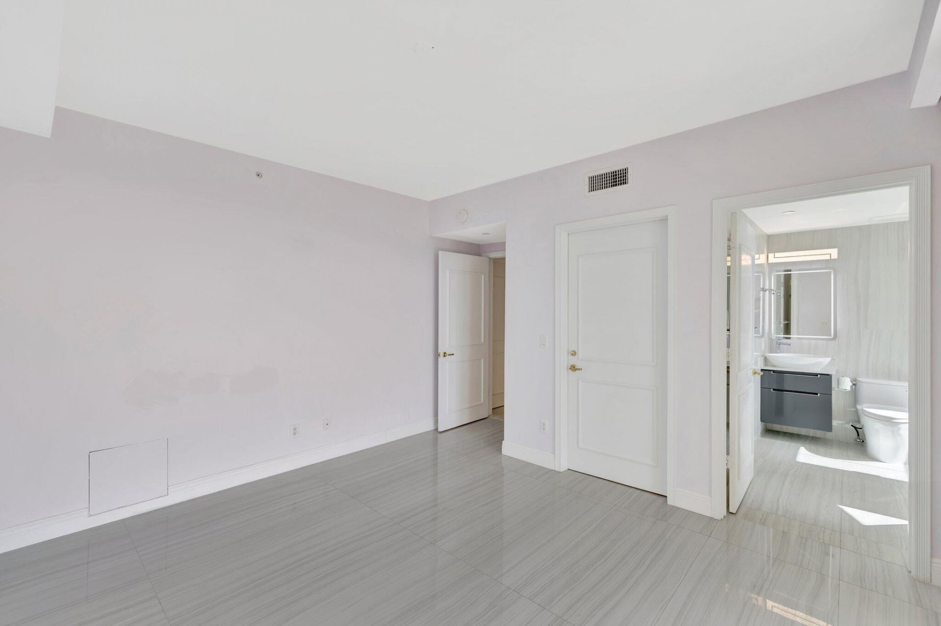 2100 N Ocean Boulevard, Unit 16e, Fort Lauderdale, FL 33305 Photo