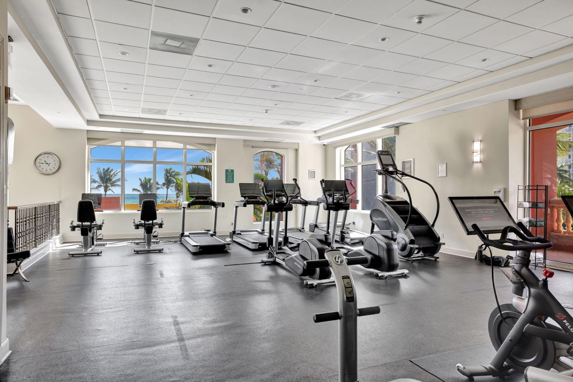 2100 N Ocean Boulevard, Unit 16e, Fort Lauderdale, FL 33305 Photo