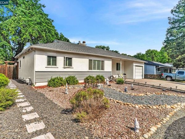 1331 Pear Dr, Concord, CA 94518