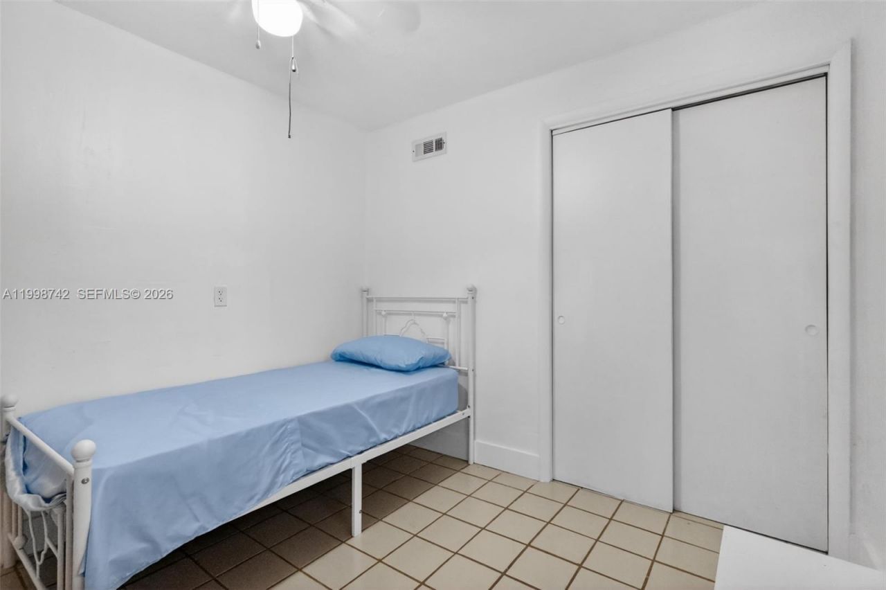 733 W 33rd St, Hialeah, FL 33012 Photo