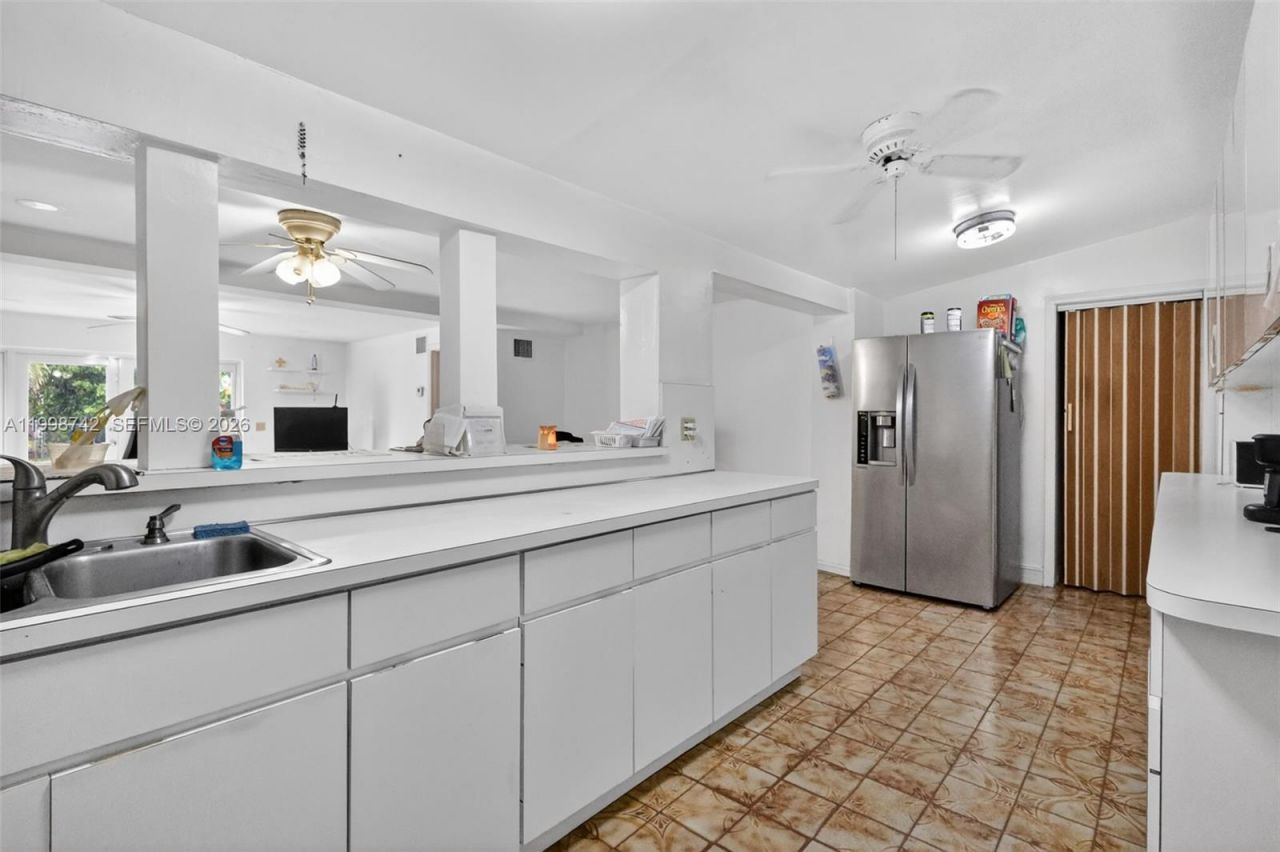 733 W 33rd St, Hialeah, FL 33012 Photo