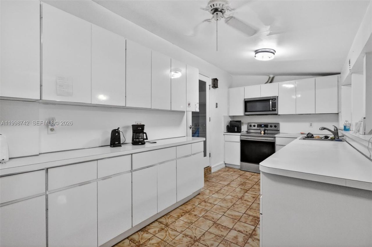 733 W 33rd St, Hialeah, FL 33012 Photo