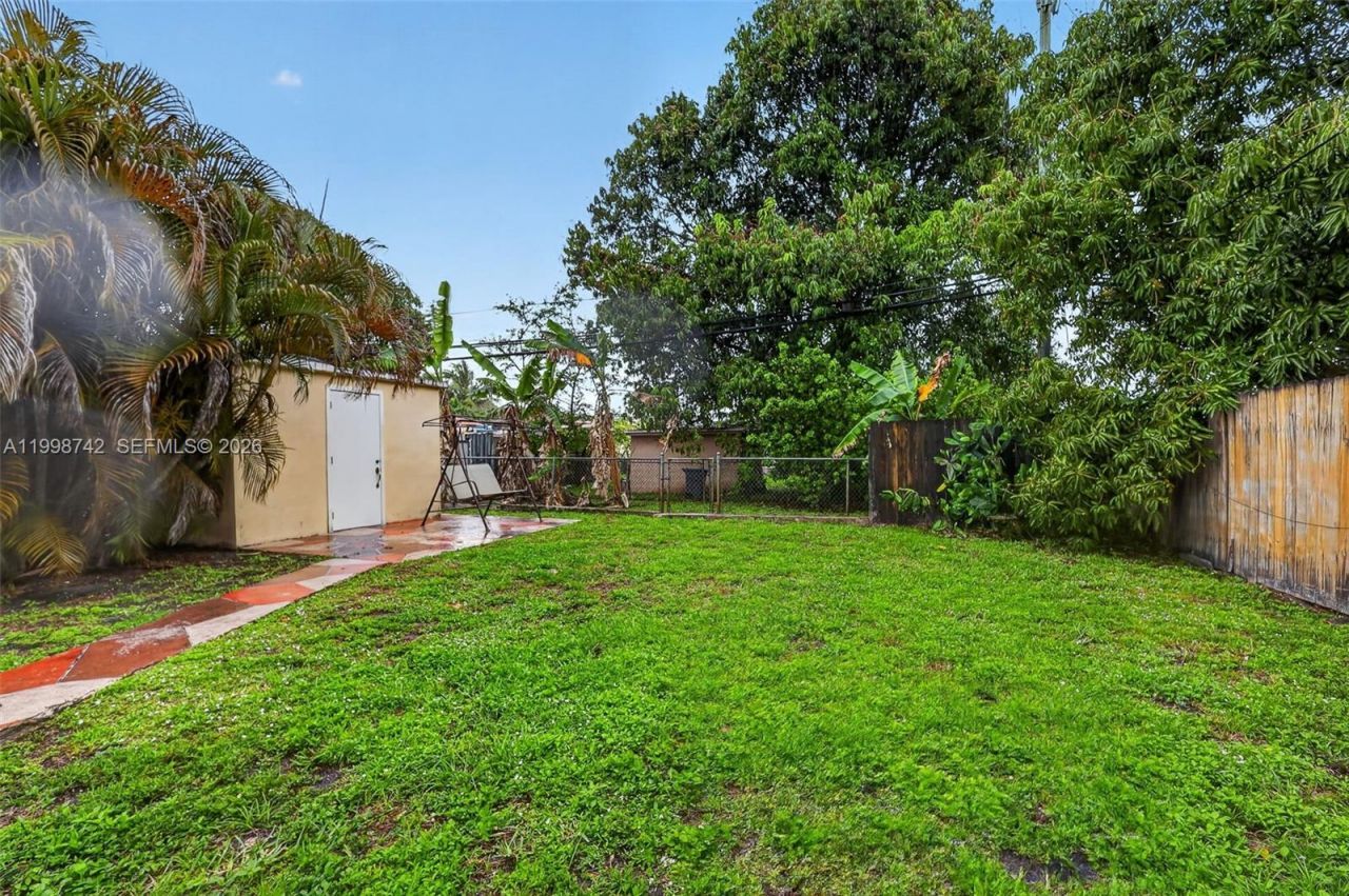 733 W 33rd St, Hialeah, FL 33012 Photo