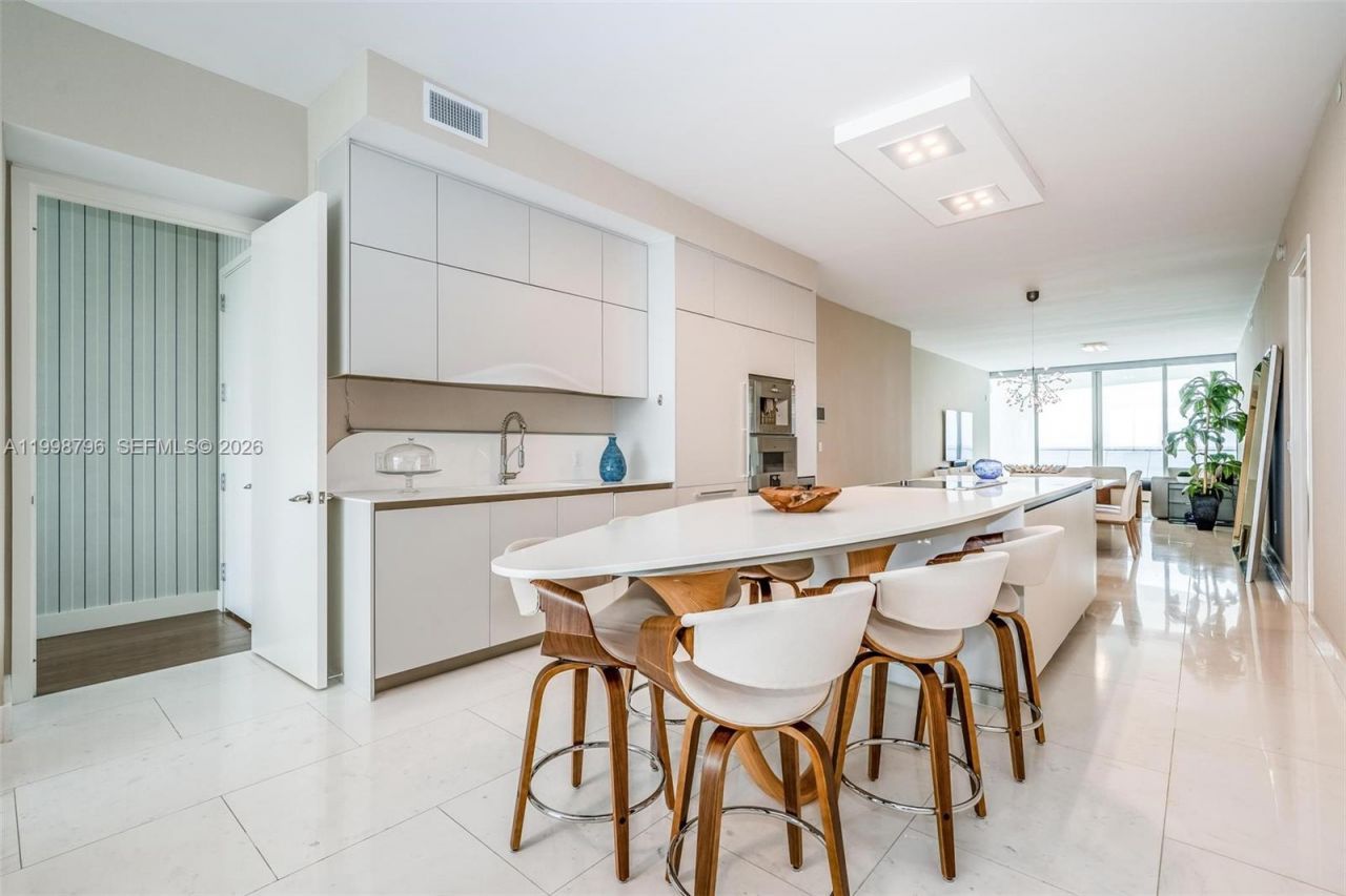 16901 Collins Ave, Unit 903, Sunny Isles Beach, FL 33160 Photo