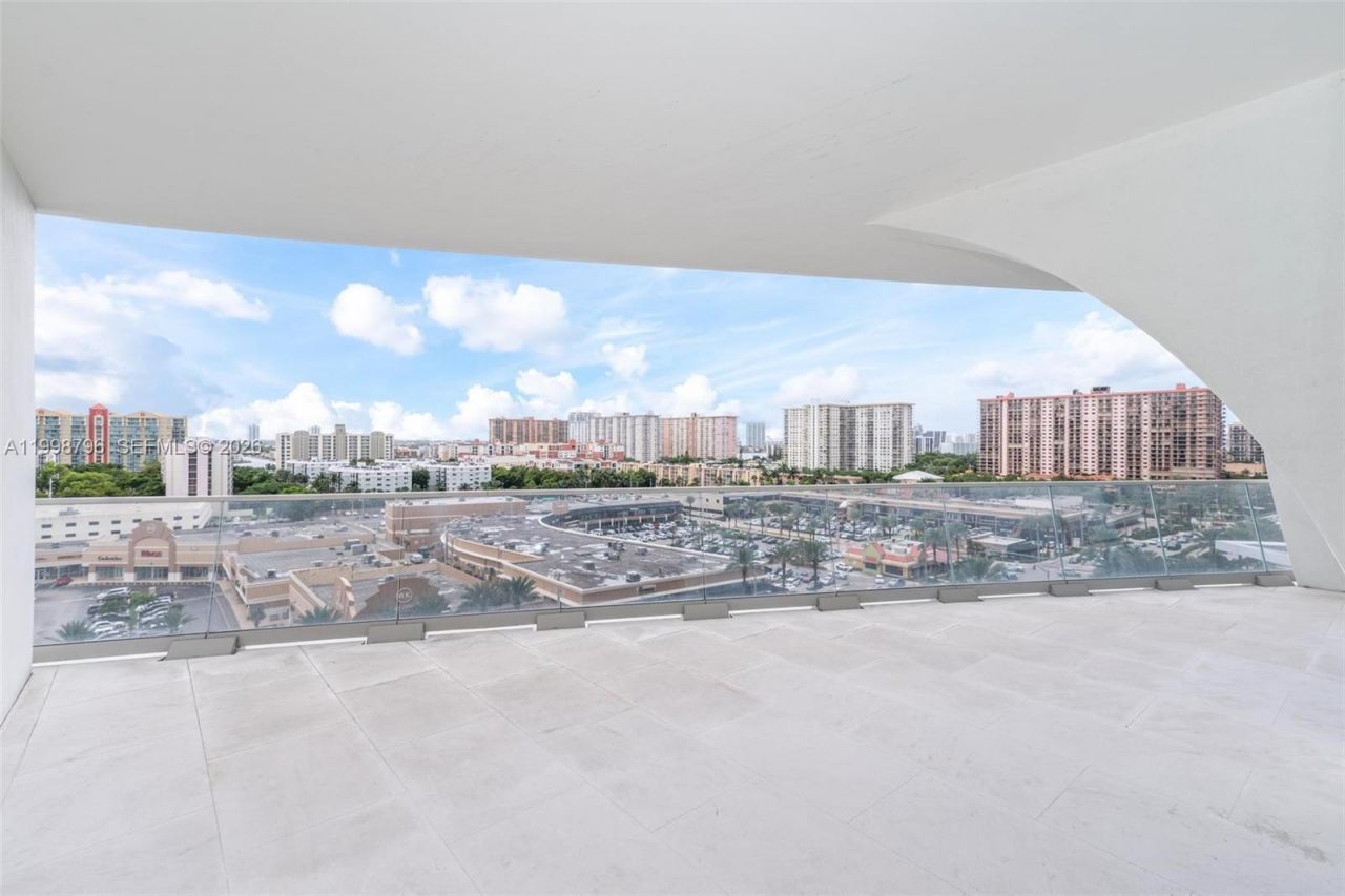 16901 Collins Ave, Unit 903, Sunny Isles Beach, FL 33160 Photo