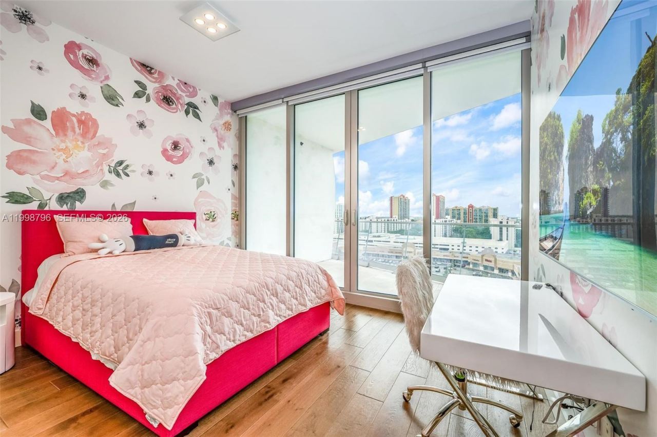 16901 Collins Ave, Unit 903, Sunny Isles Beach, FL 33160 Photo