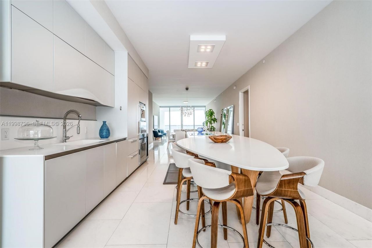 16901 Collins Ave, Unit 903, Sunny Isles Beach, FL 33160 Photo