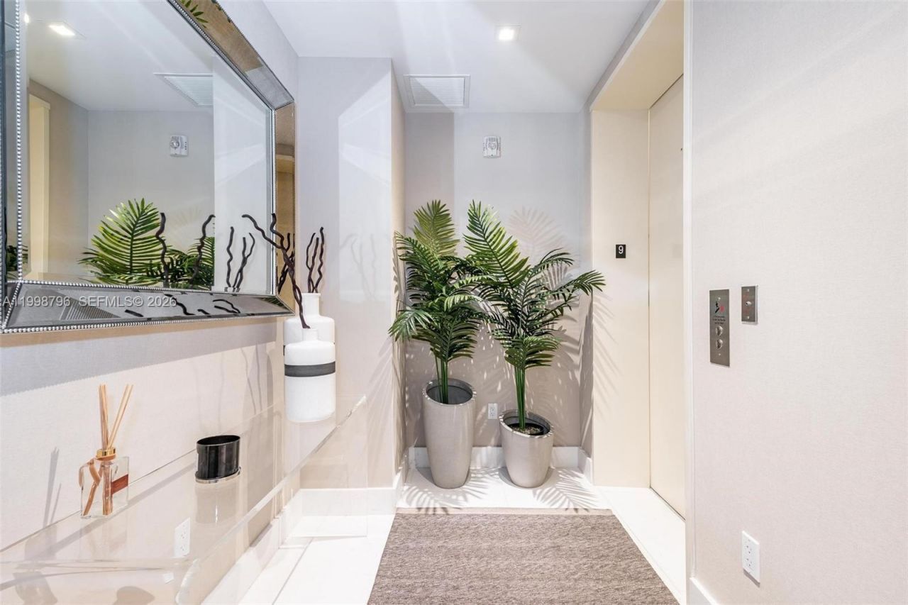 16901 Collins Ave, Unit 903, Sunny Isles Beach, FL 33160 Photo