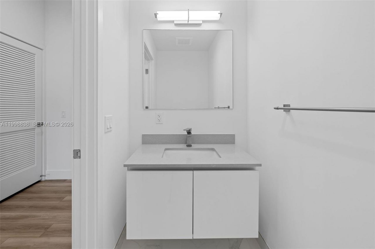 101 Diplomat Pkwy, Unit 1201, Hallandale Beach, FL 33009 Photo