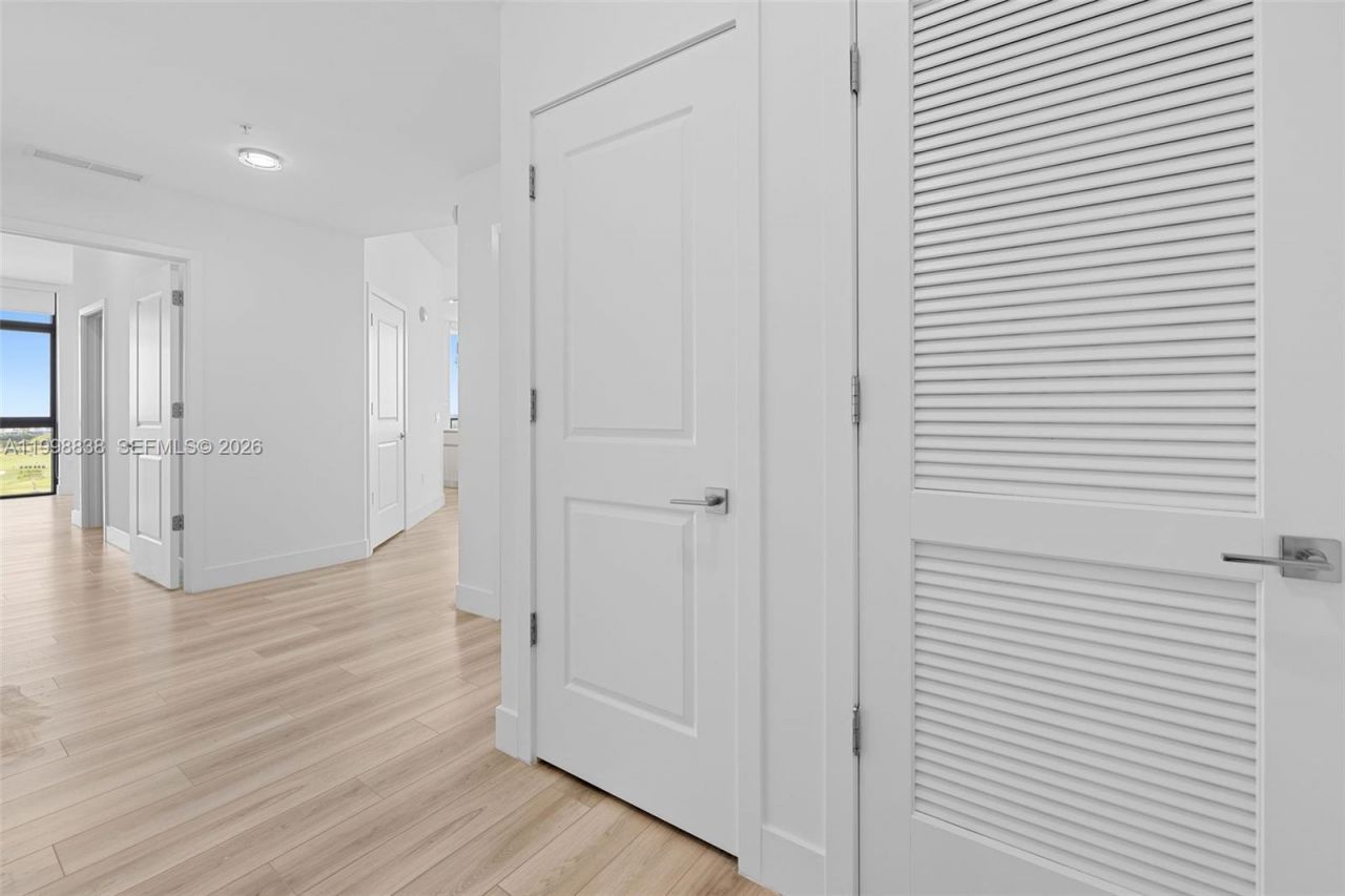 101 Diplomat Pkwy, Unit 1201, Hallandale Beach, FL 33009 Photo