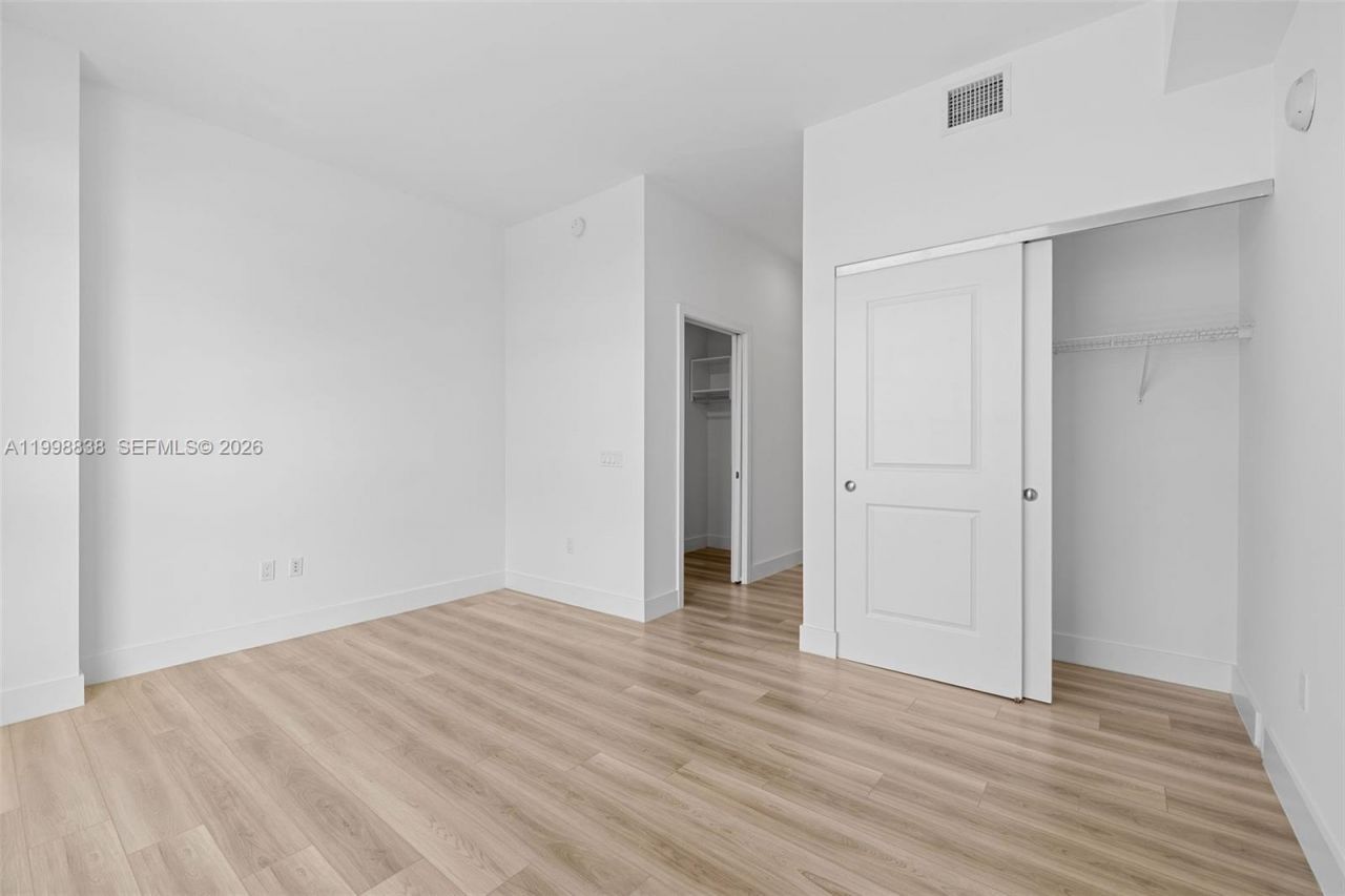 101 Diplomat Pkwy, Unit 1201, Hallandale Beach, FL 33009 Photo