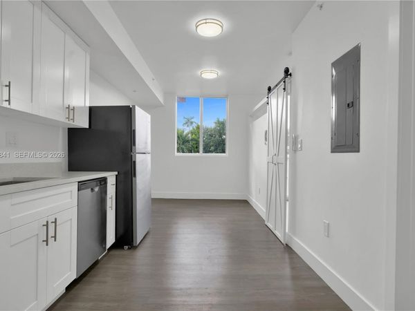 1620 NW 18th St , Unit 305, Miami, FL 33125