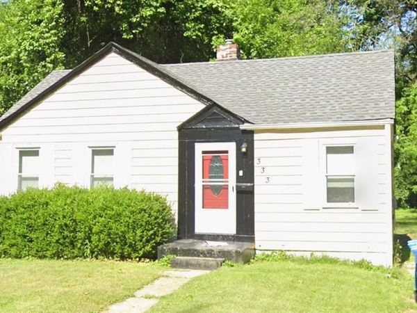 333 Plaza Avenue , Ferguson, MO 63135