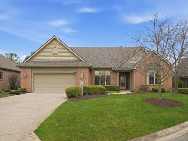 12030 Sycamore Lakes Court, Fort Wayne, IN 46814