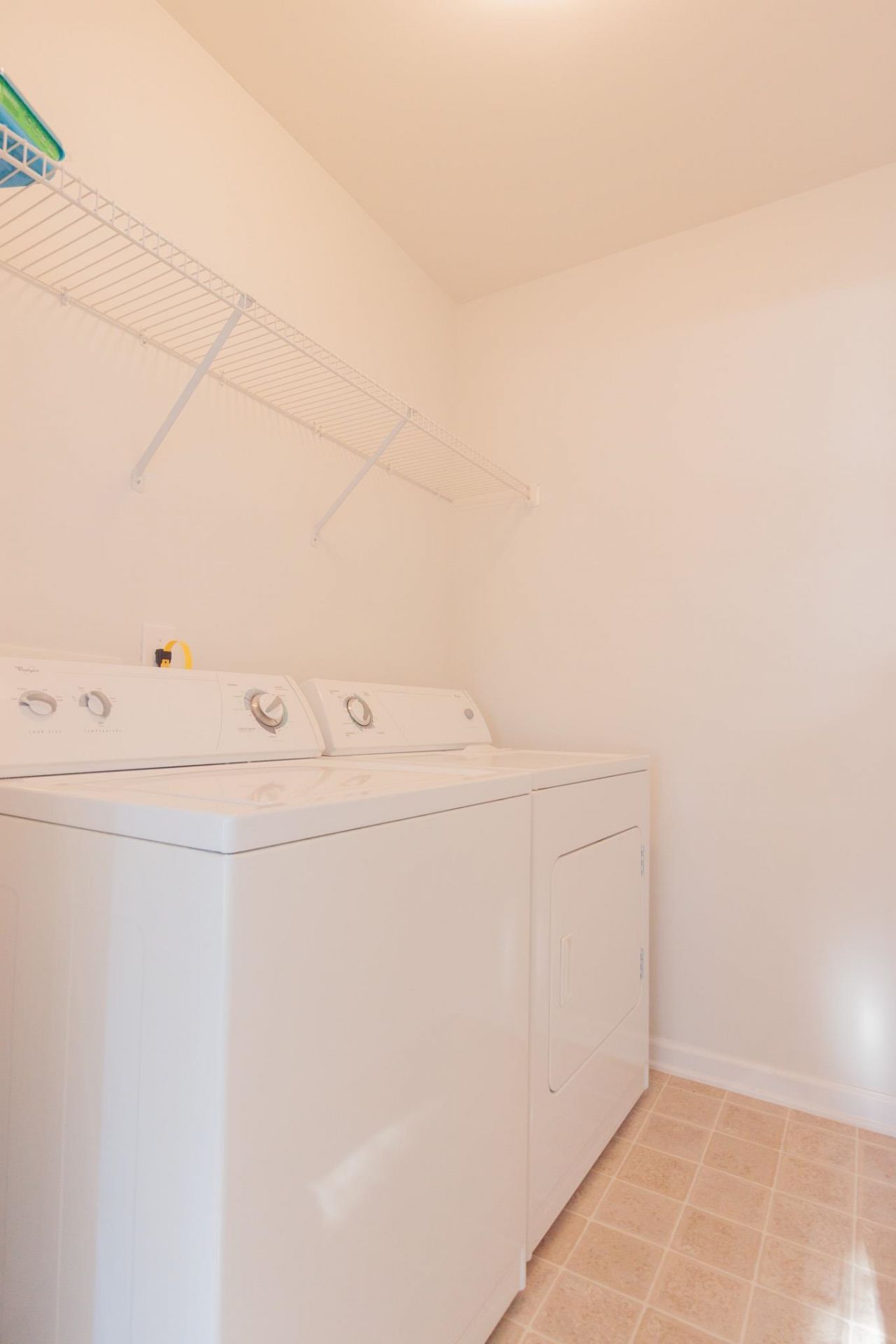 187 Madrid Dr. Photo 5