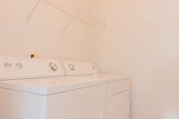 187 Madrid Dr. photo 4