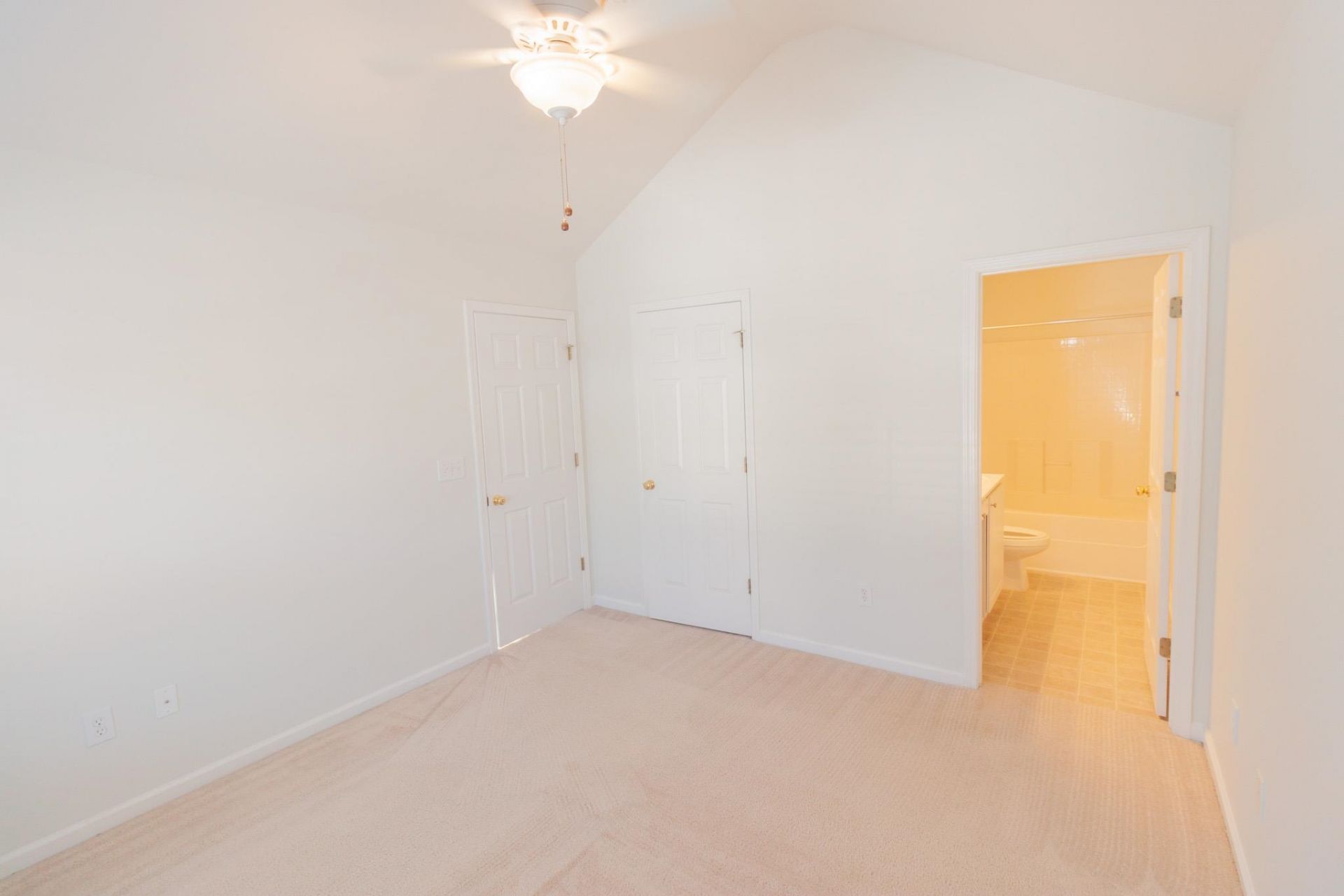 187 Madrid Dr. Photo 6