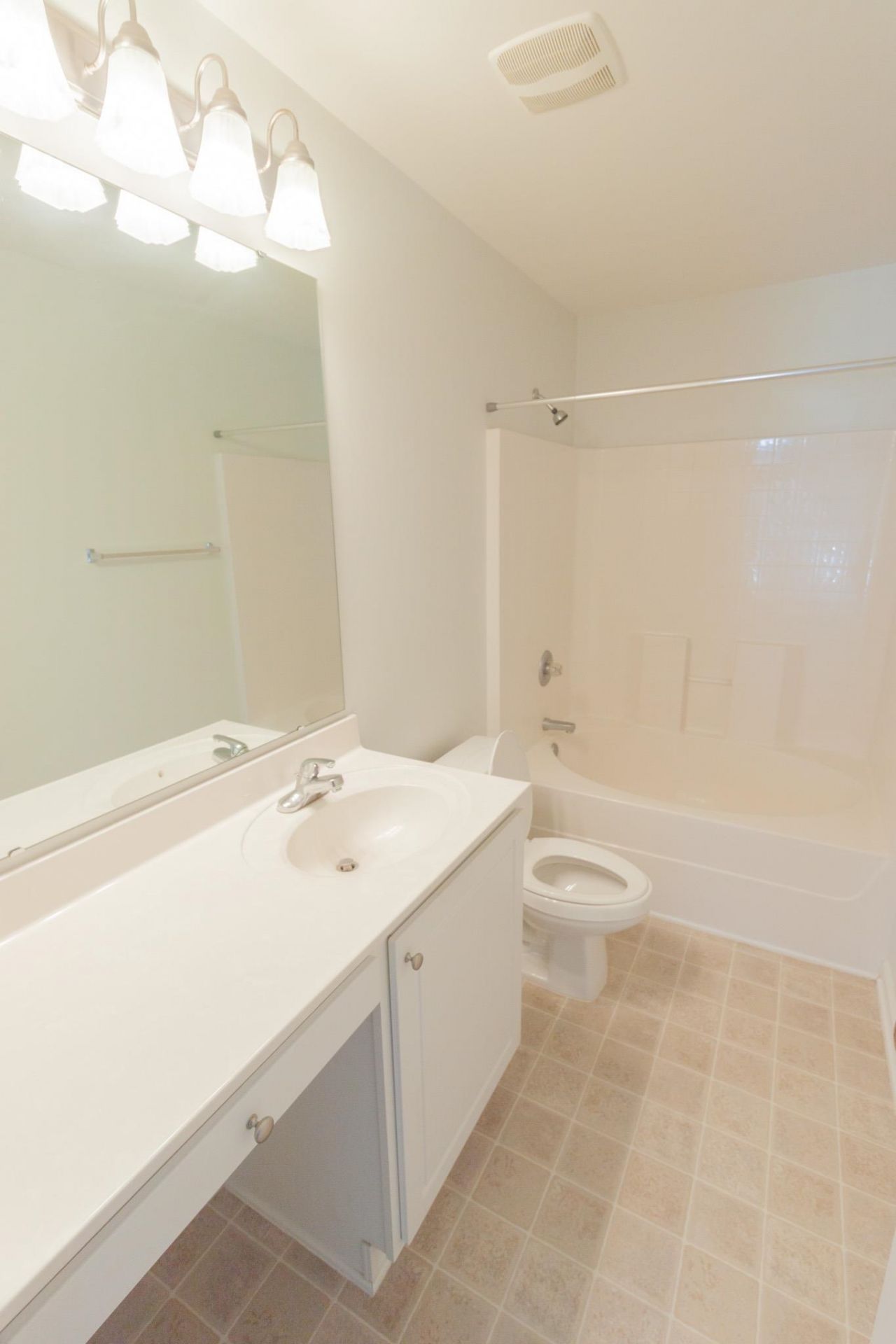 187 Madrid Dr. Photo 8